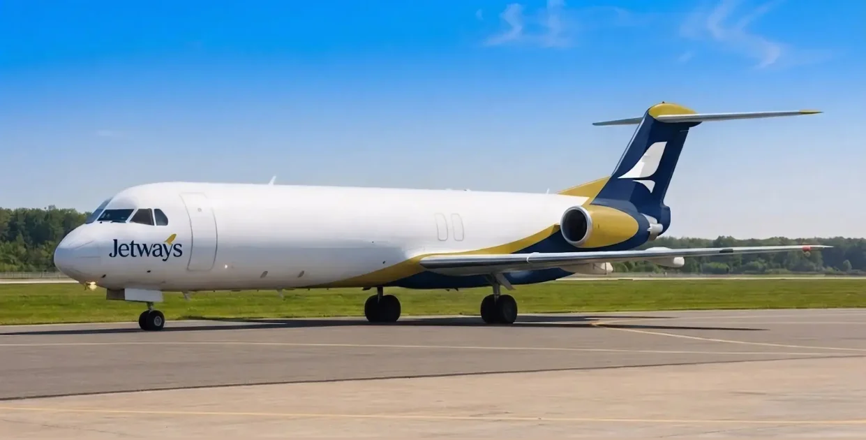 fokker 100 jet
